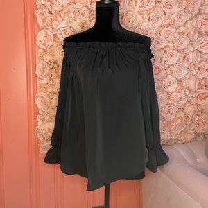 Frilled off the shoulder loose blouse